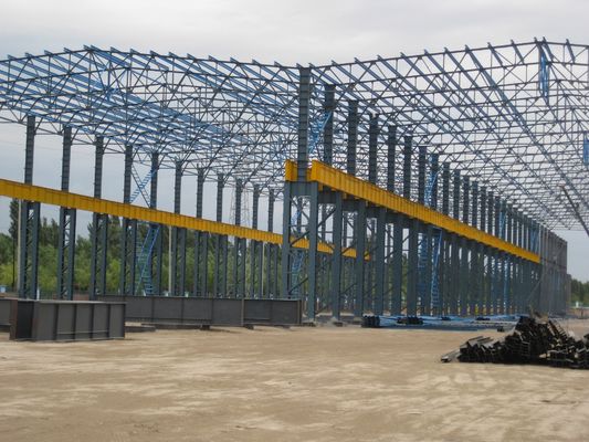 오버헤드 크레인 (Averhead Crane) 을 갖춘 프리팩트 철강 구조 작업장