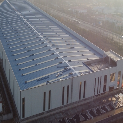 산업용 브릿지 크레인 (bridge crane) 을 갖춘 프리팩트 철강 구조 작업장
